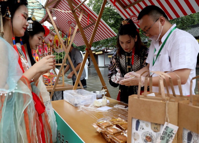 月饼制作体验.jpg 月饼制作体验.jpg