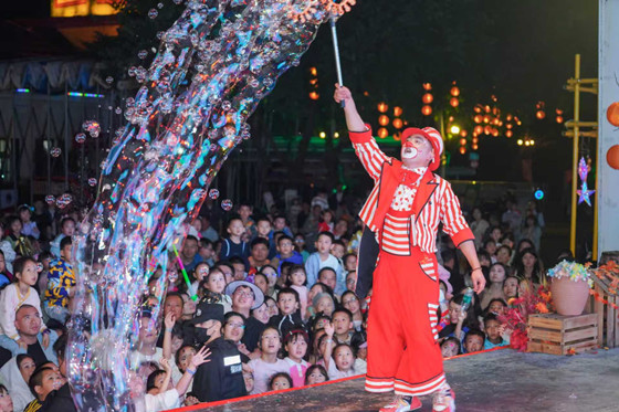 南湖梦幻岛“奇趣万梗节”即日开启 无人机星空秀领衔百大NPC引爆跨次元狂欢