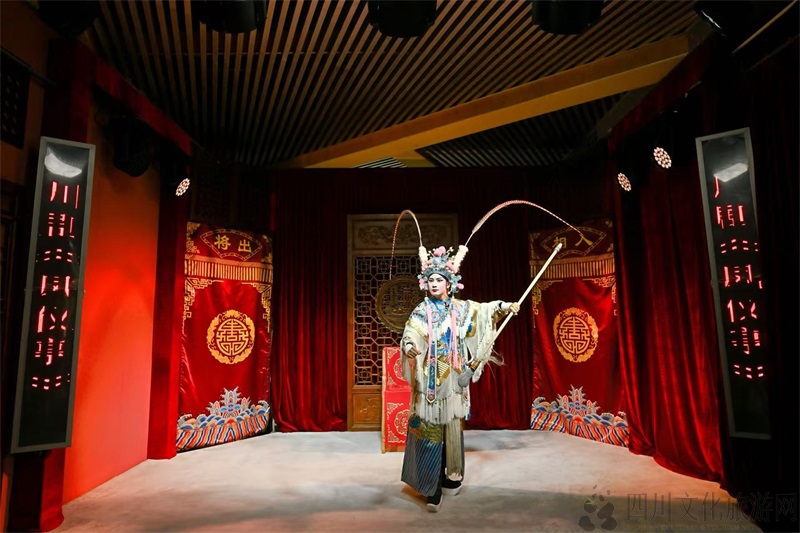 成都武侯祠博物馆“月满华诞·幻游三国”主题活动-川剧折子戏.jpg 成都武侯祠博物馆“月满华诞·幻游三国”主题活动-川剧折子戏.jpg