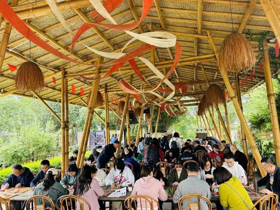 ed9d96d2cec14fed8cefb98b9bbca933.jpg ed9d96d2cec14fed8cefb98b9bbca933.jpg