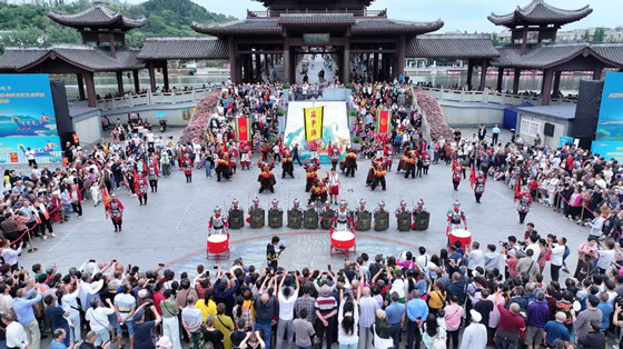 252ebcc5f8244db99984d5f7e7f619ab.jpg 252ebcc5f8244db99984d5f7e7f619ab.jpg